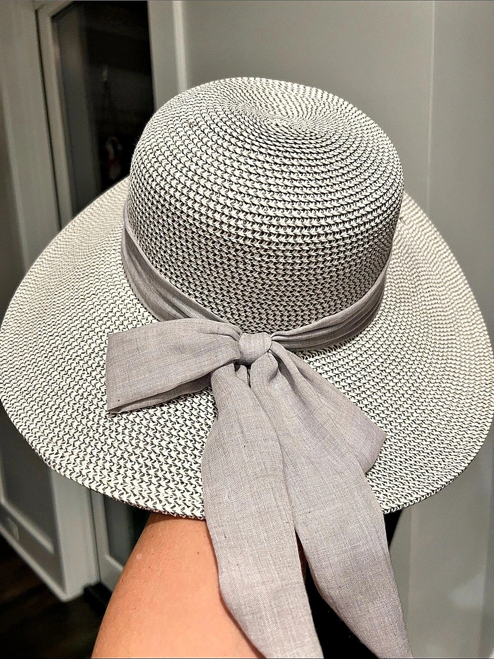 Nine West Wide Brim Bow Hat Beige & Gray